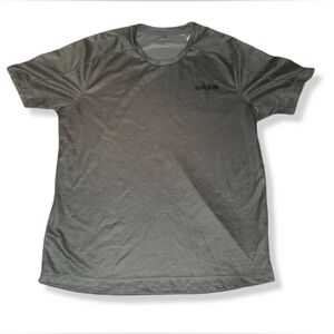 Adidas Men's Gray T-Shirt